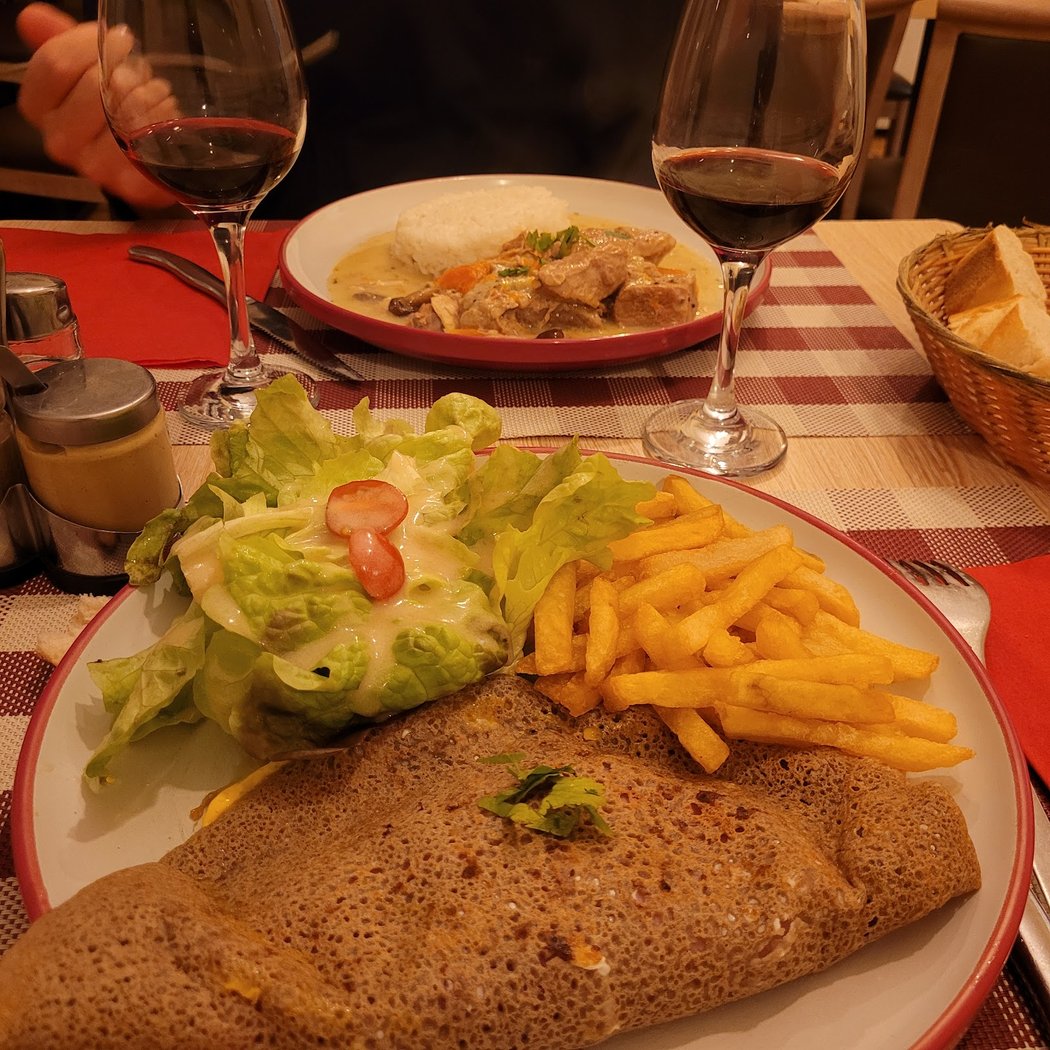 Café Le Saint Claude 3